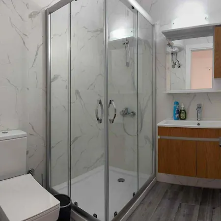 Elizabeth Caesar Blue Apartament