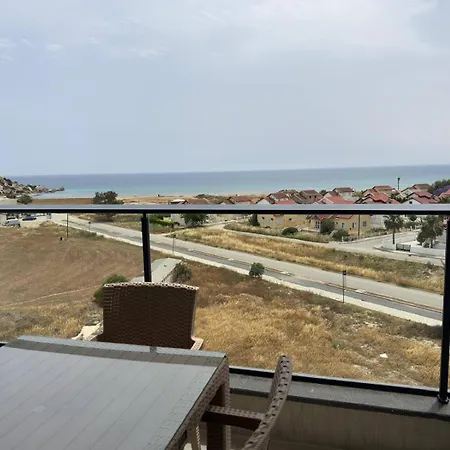 Elizabeth Caesar Blue Apartamento Trikomo