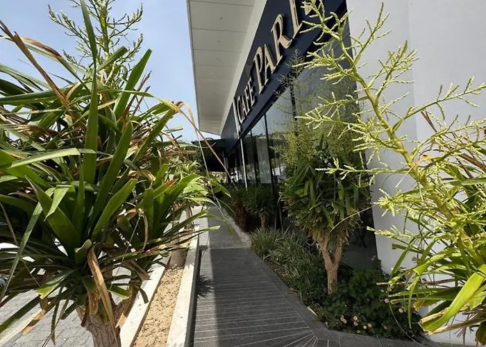 Elizabeth Caesar Blue Trikomo