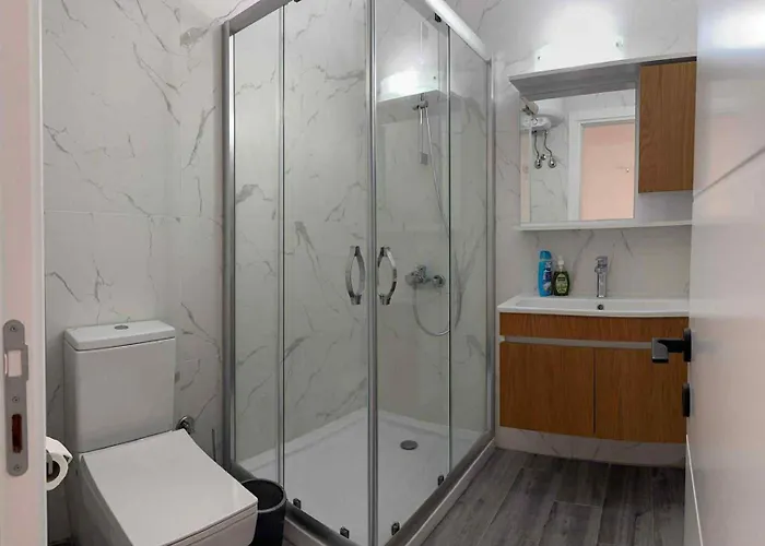 Elizabeth Caesar Blue דירה